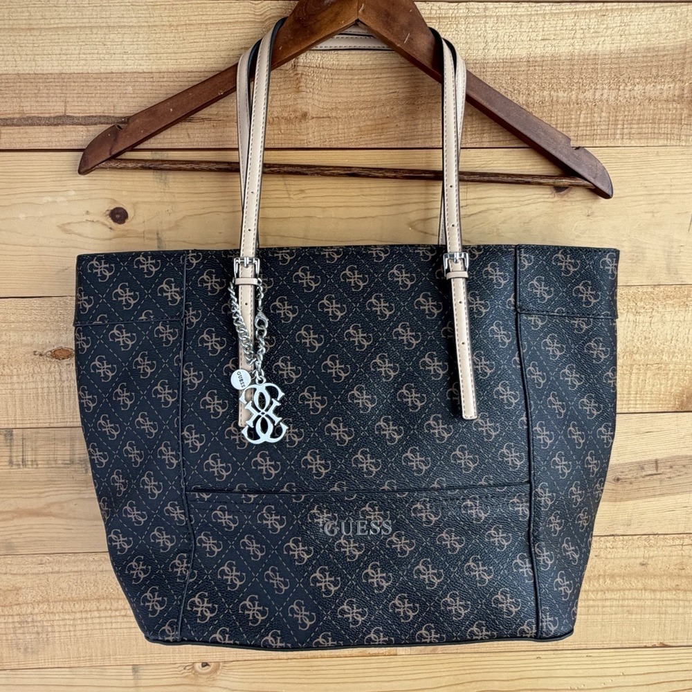 Guess Delaney Classic Tote Purse Handbag Brown‎ Logo Y2K Brown Tan Large Charm